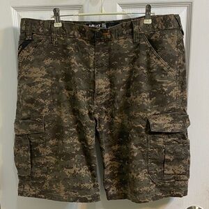 Ariat Rebar M4 Relaxed Fit Digital Camouflage Olive Tough Cargo Shorts Size 36